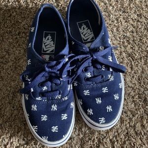 NY Yankee VANS